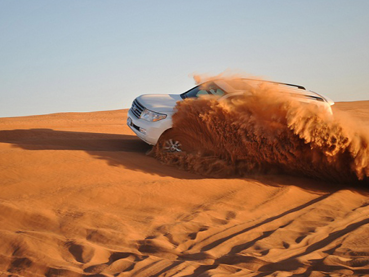 آفرود در کویر لوت: هیجان رانندگی در بزرگترین دشت نمکی جهان آفرود در کویر لوت: هیجان رانندگی در بزرگترین دشت نمکی جهان
